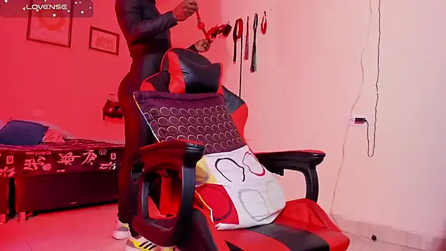 AlejoKhalifa  online show from 15, 10, 2025