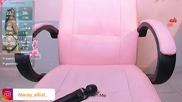 macey elliot  online show from 11, 3, 2025