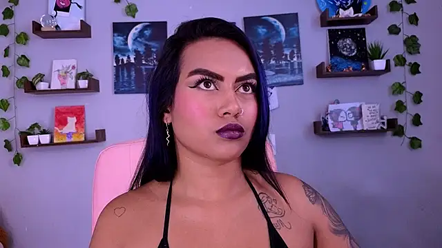 macey elliot  online show from 15, 9, 2025