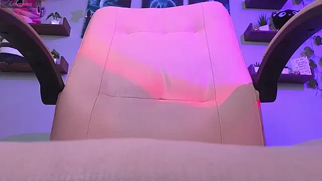 macey elliot  online show from 16, 3, 2025