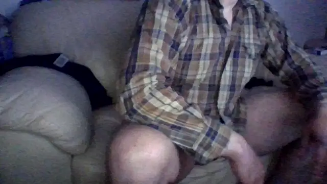 Snapshot of pauloooooborderrrr chatting on 12, 4, 2026 pauloooooborderrrr online show from 12, 4, 2026