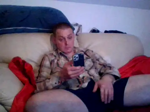 Snapshot of pauloooooborderrrr chatting on 7, 1, 2026 pauloooooborderrrr online show from 7, 1, 2026