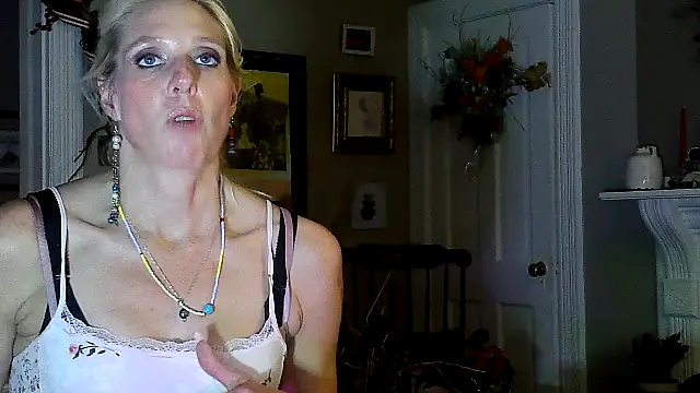 Glamazonx online show from 3, 12, 2025