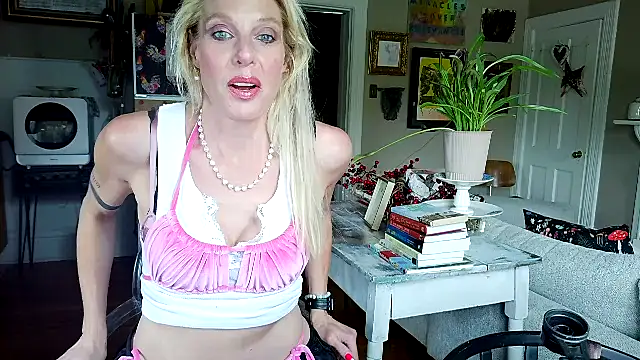 Glamazonx online show from 26, 5, 2026