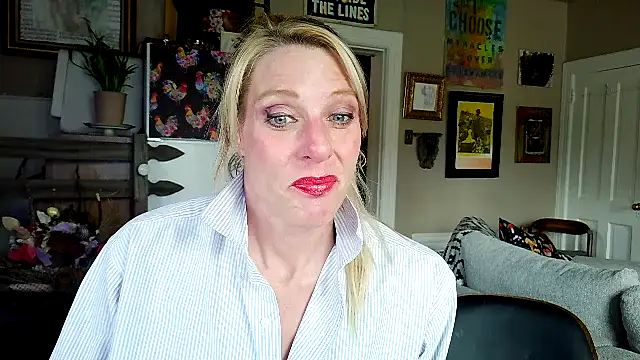 Glamazonx online show from 28, 4, 2026