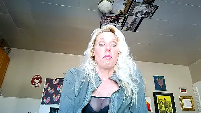 Glamazonx online show from 18, 1, 2026