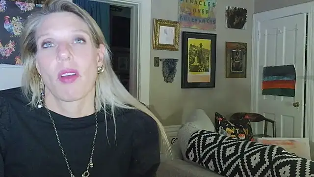 Glamazonx online show from 1, 4, 2026