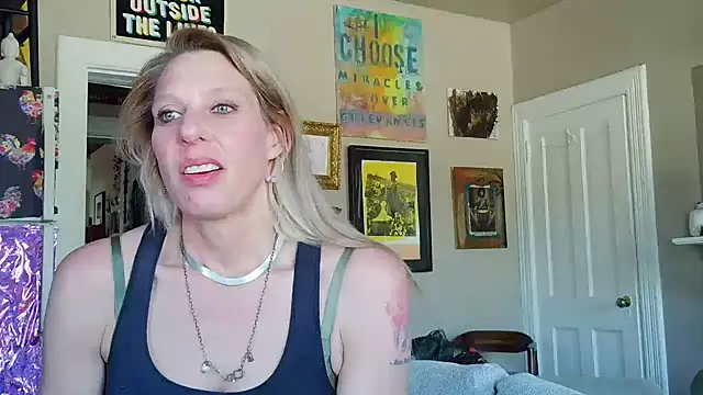 Glamazonx online show from 9, 3, 2026