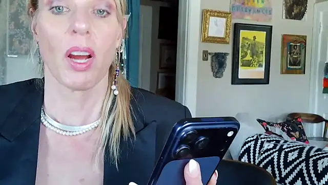 Glamazonx online show from 9, 4, 2026