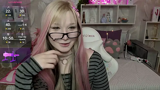 MeowkaKitty online show from 22, 3, 2026