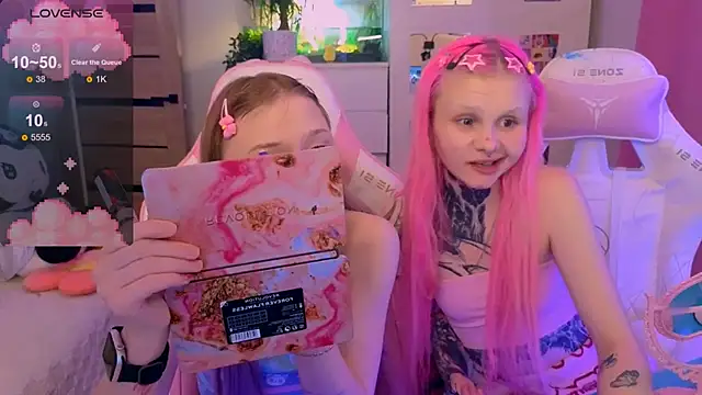 Britney Lynch online show from 28, 10, 2025