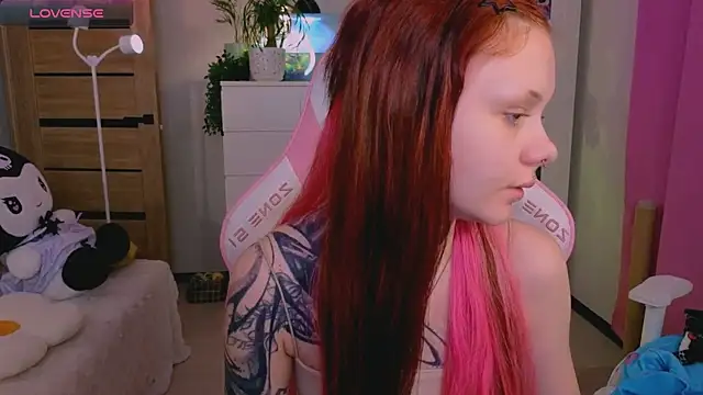 Britney Lynch online show from 9, 11, 2025