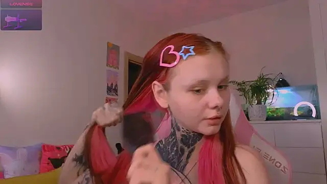 Britney Lynch online show from 13, 11, 2025