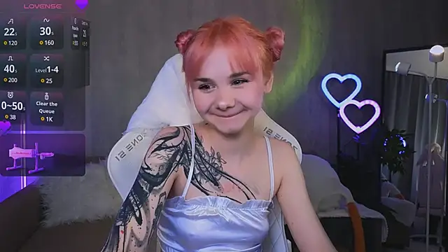 Britney Lynch online show from 22, 3, 2025