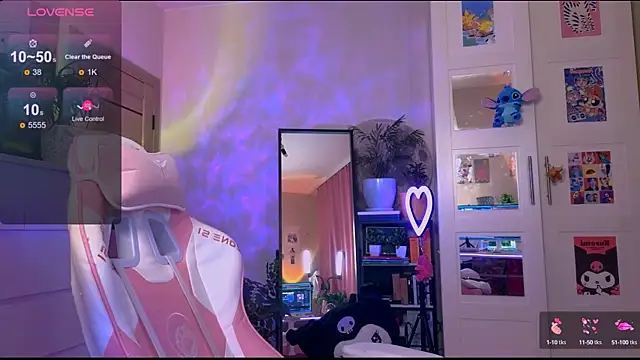 Britney Lynch online show from 10, 10, 2025