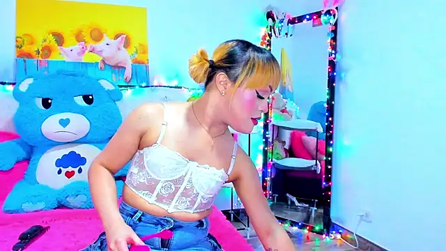 Candy Candy   online show from 11, 4, 2026