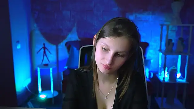 EllaHorton online show from 21, 2, 2025