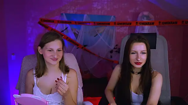 EllaHorton online show from 18, 10, 2025