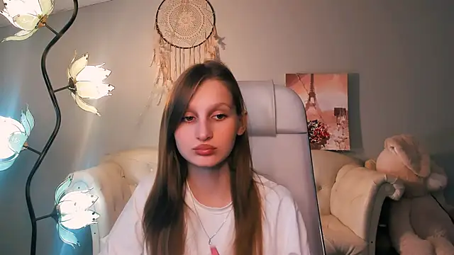 EllaHorton online show from 18, 3, 2025