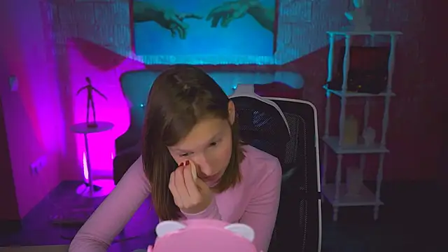 EllaHorton online show from 11, 11, 2025