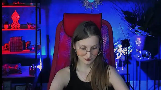 EllaHorton online show from 13, 3, 2025