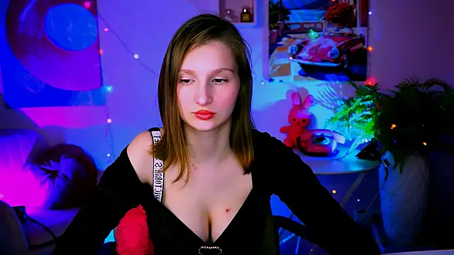 EllaHorton online show from 30, 4, 2026