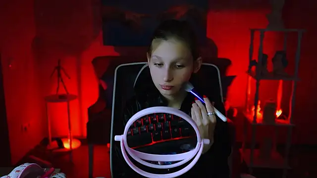 EllaHorton online show from 23, 2, 2025