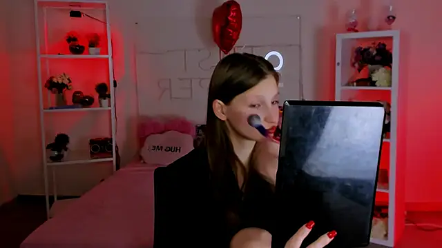 EllaHorton online show from 27, 2, 2025