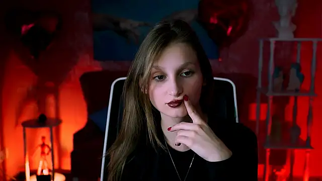 EllaHorton online show from 21, 3, 2025