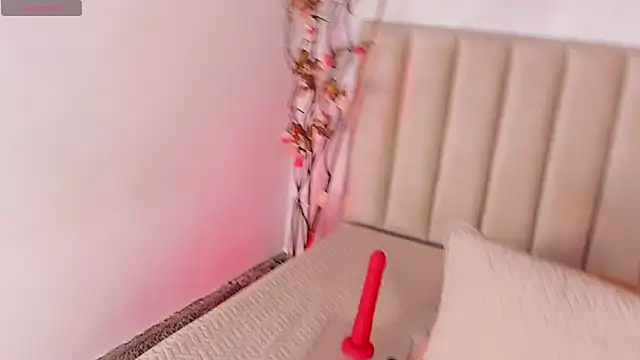 ivone adams online show from 17, 9, 2025