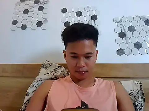 Asiantwink21 online show from 23, 9, 2025