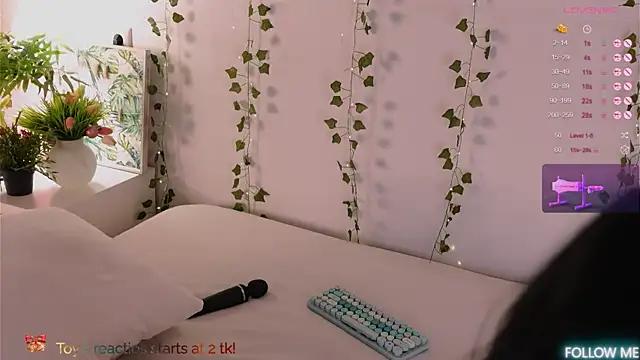 Snapshot of CarlyMilton chatting on 25, 2, 2026 CarlyMilton online show from 25, 2, 2026