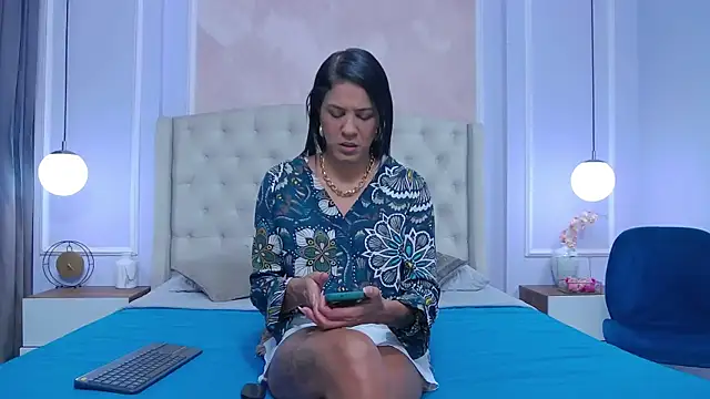 JoannaCox online show from 10, 9, 2025