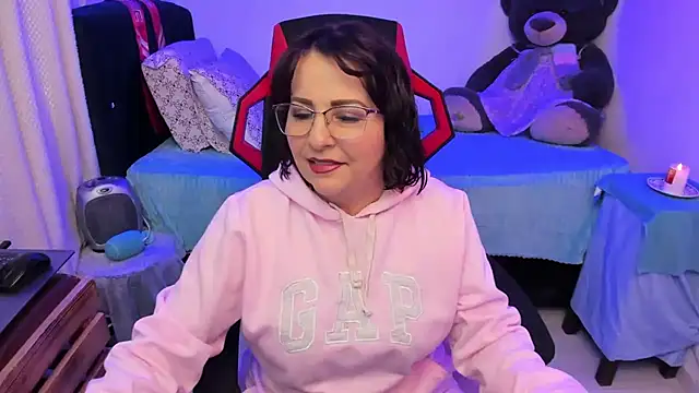 PaulinaSanders X online show from 12, 3, 2025