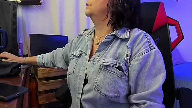 PaulinaSanders X online show from 13, 3, 2025