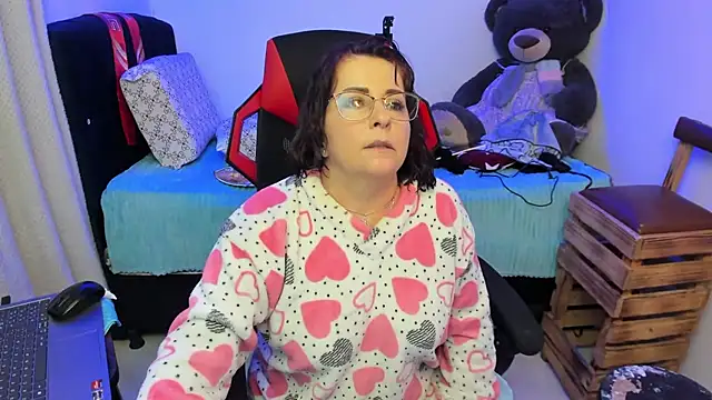 PaulinaSanders X online show from 12, 3, 2025