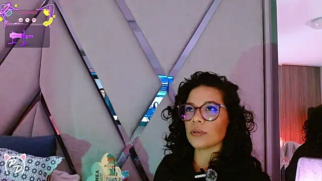 Snapshot of paula_daniela1 chatting on 7, 6, 2026 paula daniela1 online show from 7, 6, 2026