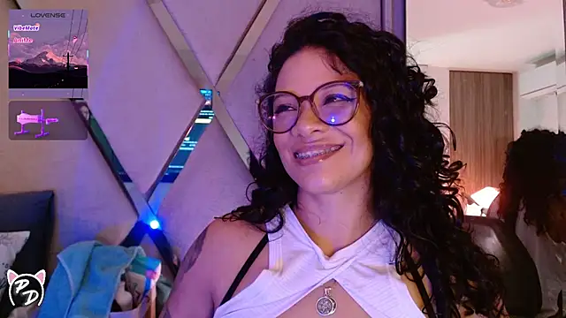 Snapshot of paula_daniela1 chatting on 23, 6, 2026 paula daniela1 online show from 23, 6, 2026