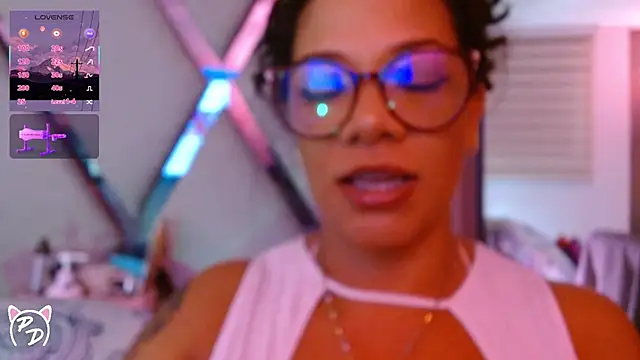 Snapshot of paula_daniela1 chatting on 19, 7, 2026 paula daniela1 online show from 19, 7, 2026