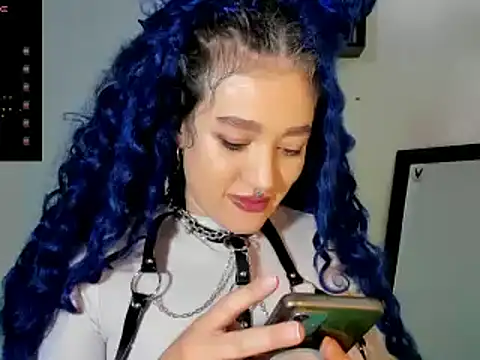 kat apple online show from 28, 2, 2025