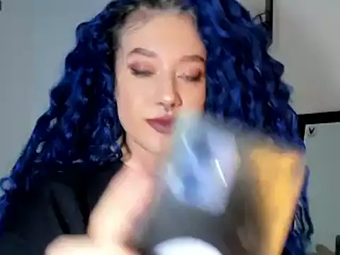 kat apple online show from 25, 2, 2025