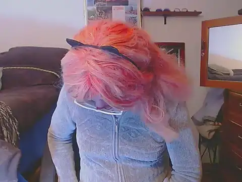 LorenJade online show from 14, 5, 2026