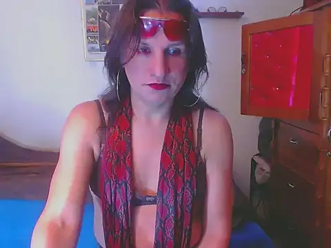 LorenJade online show from 5, 3, 2026