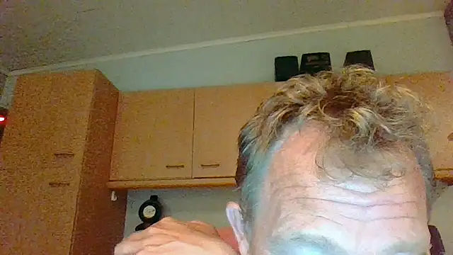 Snapshot of bertolini chatting on 8, 7, 2026 bertolini online show from 8, 7, 2026