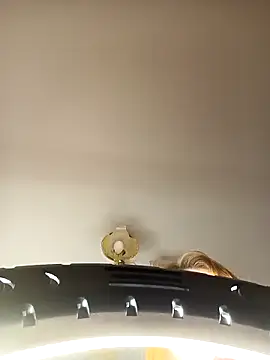 Snapshot of ___Midnight___ chatting on 15, 11, 2025 Midnight online show from 15, 11, 2025