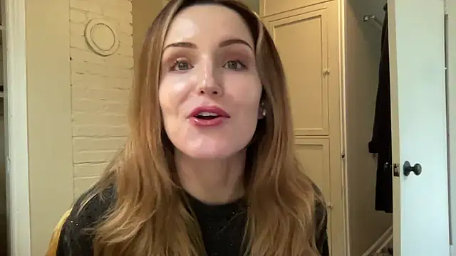 sexylilly69 online show from 24, 4, 2026