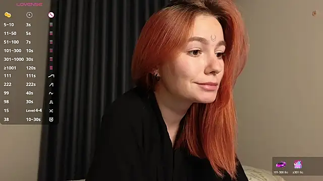 Snapshot of girl_with_snaketatto0 chatting on 1, 2, 2026 girl with snaketatto0 online show from 1, 2, 2026