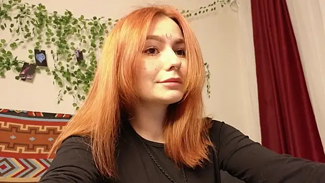 Snapshot of girl_with_snaketatto0 chatting on 3, 12, 2025 girl with snaketatto0 online show from 3, 12, 2025