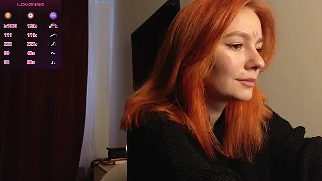 girl with snaketatto0 online show from 17, 10, 2025