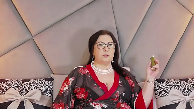 AryaEve online show from 12, 2, 2026